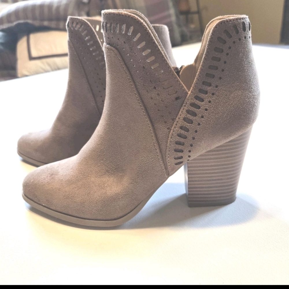 Faux Suedeβ Tan High Heel Booties Side Zip Size 8 1/2